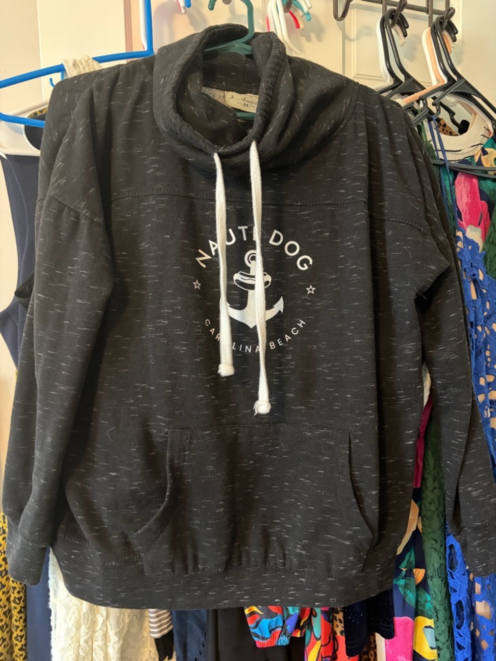 Carolina Beach Black Pullover Hoodie